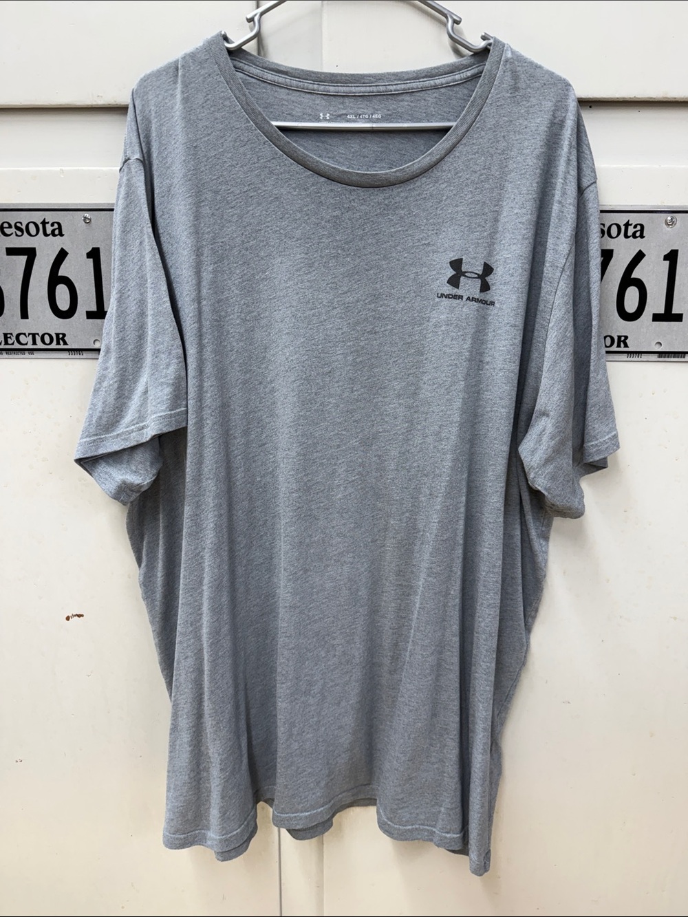Under Armour Men’s Light Gray Short Sleeve Performance Tee